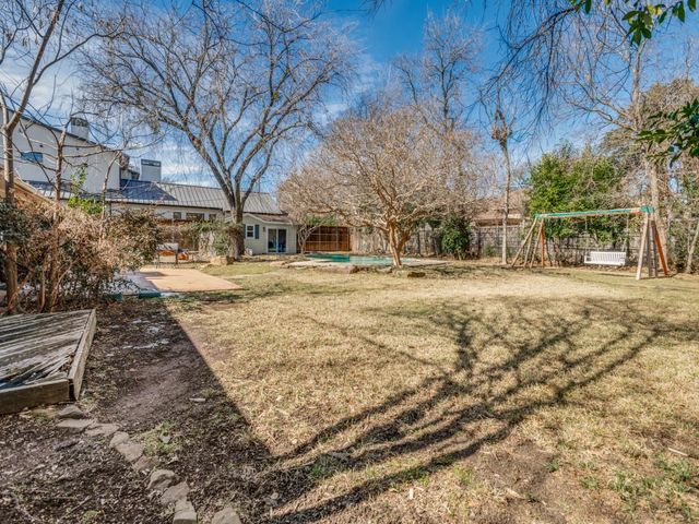 4223 Willow Grove Road, Dallas, TX 75220