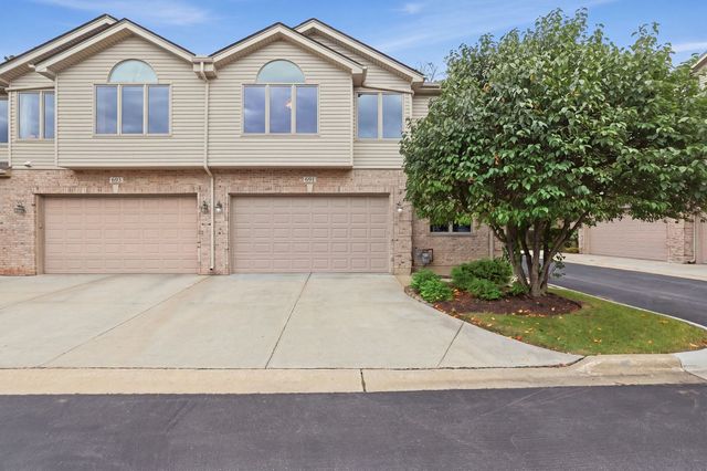 691 E Nerge Road, Roselle, IL 60172