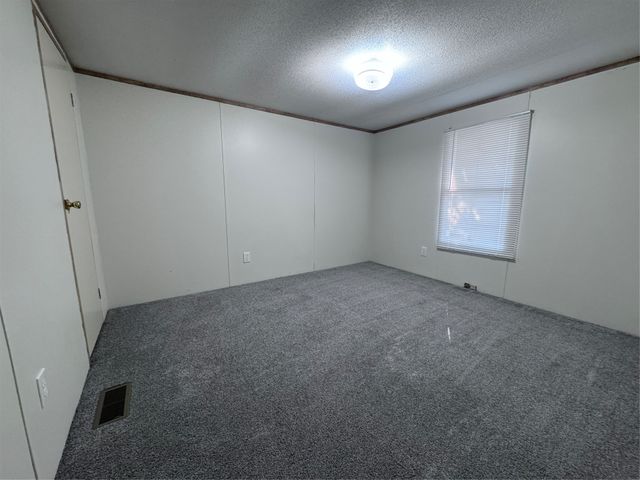 207 Wilson Road, Valley View, TX 76272