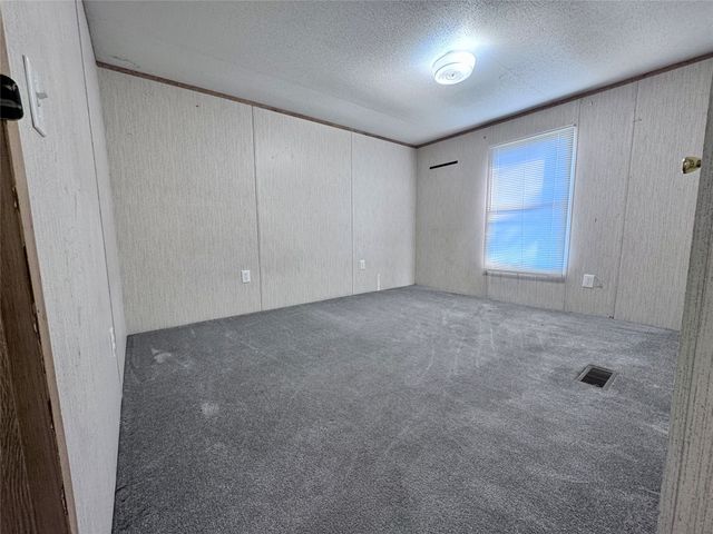 207 Wilson Road, Valley View, TX 76272
