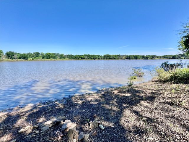 207 Wilson Road, Valley View, TX 76272