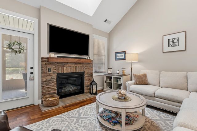 347 Belle Oaks Drive, Simpsonville, SC 29680