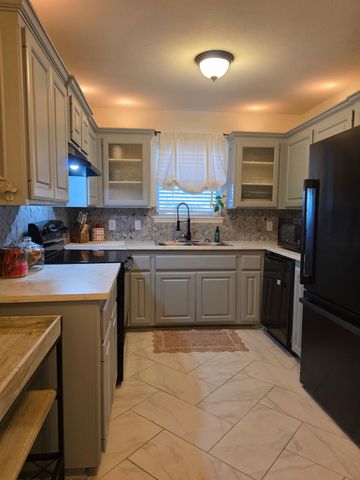 4405 Kemper Street, Lubbock, TX 79416
