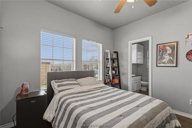 250 Forest Drive, College Station, TX 77840