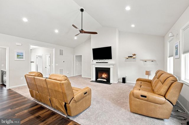 80 HOPEWELL DR, Fredericksburg, VA 22406