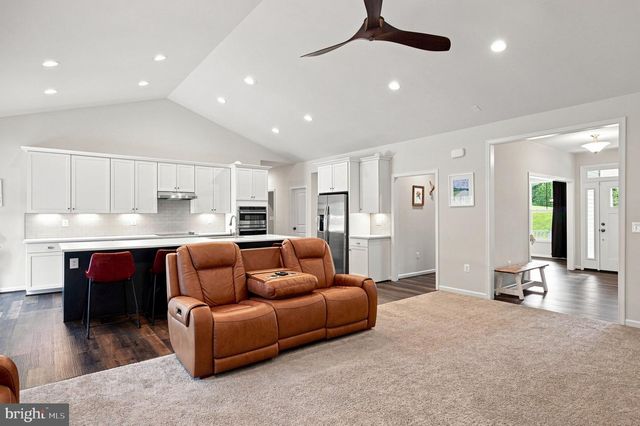 80 HOPEWELL DR, Fredericksburg, VA 22406