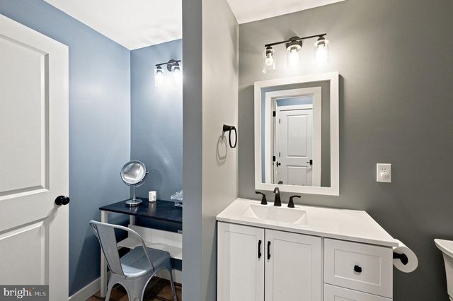 80 HOPEWELL DR, Fredericksburg, VA 22406