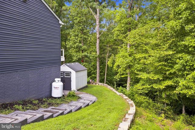 80 HOPEWELL DR, Fredericksburg, VA 22406