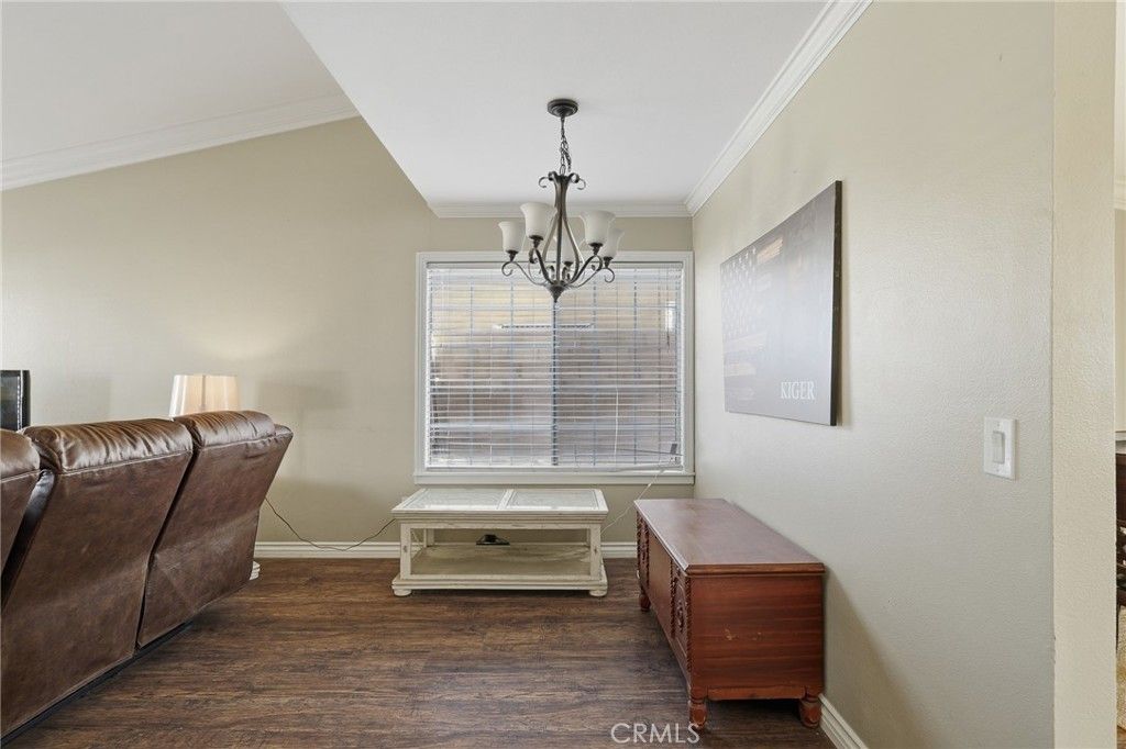 Image 15 of property listing at 2533 N Glenwood, Rialto, CA 92377