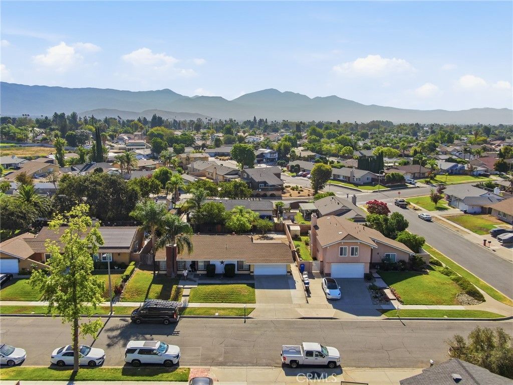 Image 48 of property listing at 2533 N Glenwood, Rialto, CA 92377