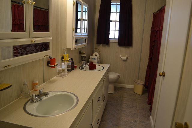 163 Comeaux Dr, Lockport, LA 70374