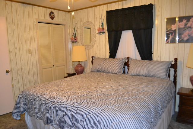 163 Comeaux Dr, Lockport, LA 70374