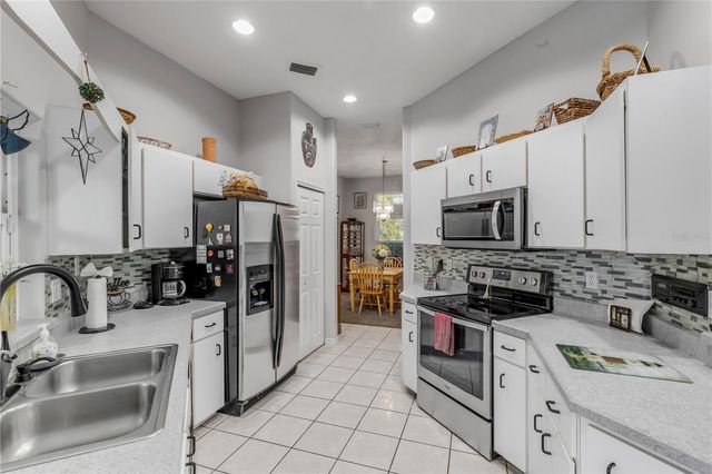 4 WOODSIDE PLACE, Palm Coast, FL 32164