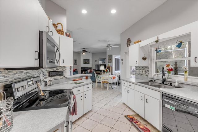 4 WOODSIDE PLACE, Palm Coast, FL 32164