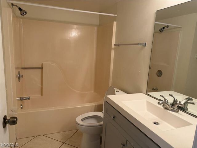 15488 Admiralty CIR 4, North Fort Myers, FL 33917