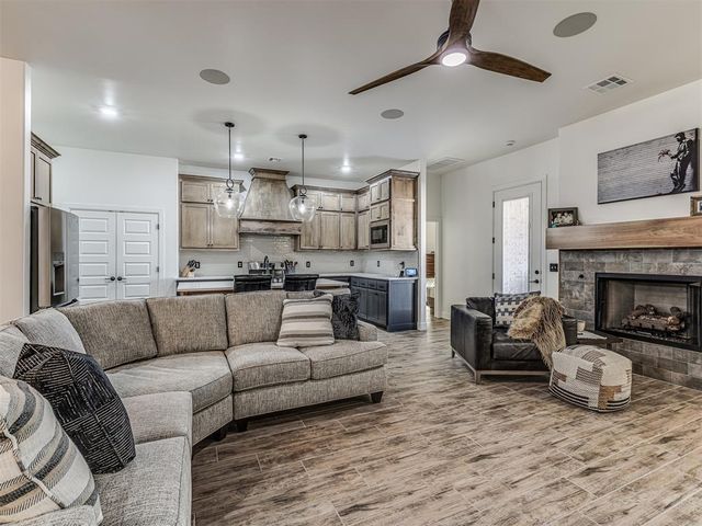 2833 Dalewood Place, Norman, OK 73071