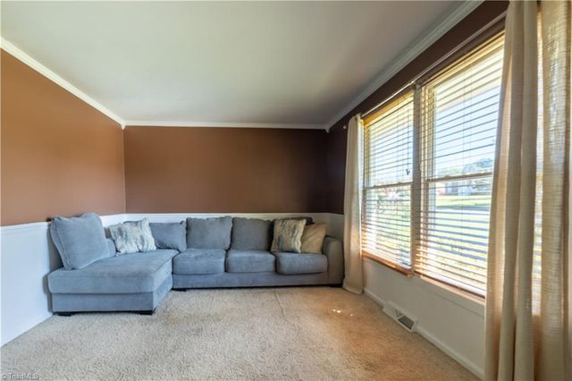 3006 Saxon Place, Greensboro, NC 27406