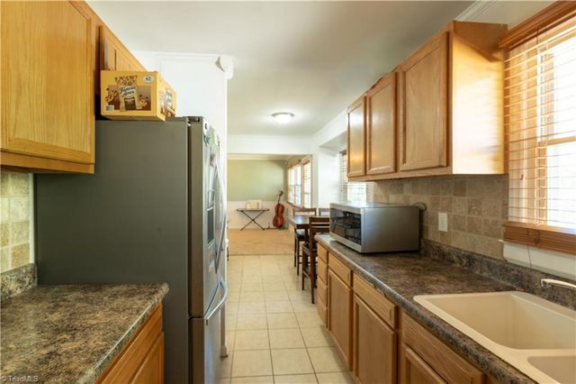 3006 Saxon Place, Greensboro, NC 27406
