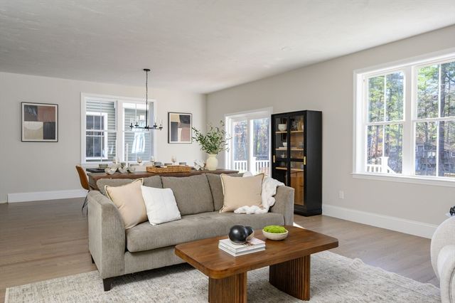 17 Hayford Trail 12, Hanson, MA 02341