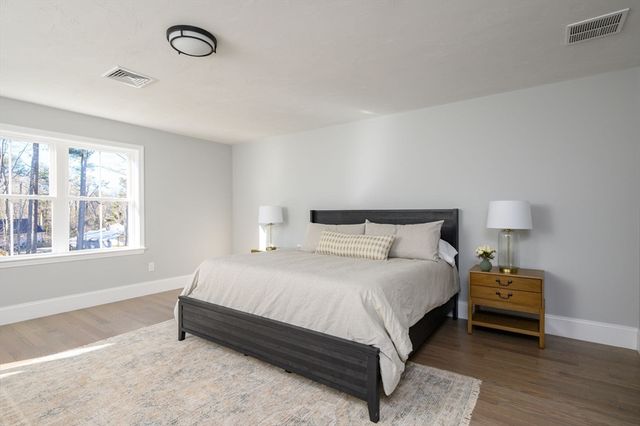 17 Hayford Trail 12, Hanson, MA 02341