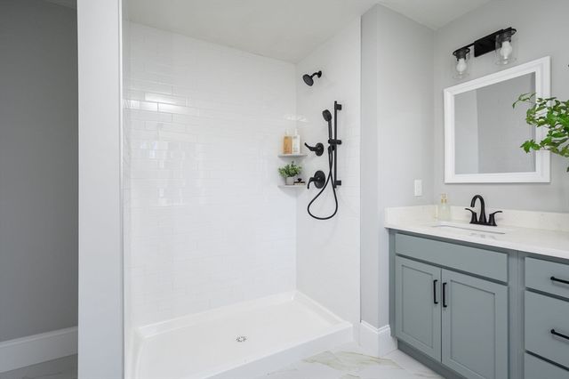 17 Hayford Trail 12, Hanson, MA 02341