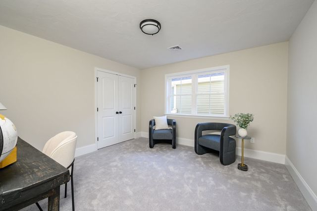 17 Hayford Trail 12, Hanson, MA 02341