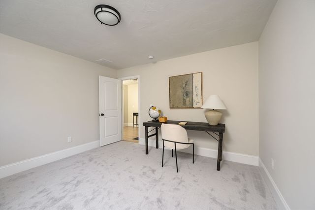 17 Hayford Trail 12, Hanson, MA 02341