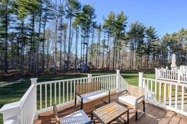 17 Hayford Trail 12, Hanson, MA 02341