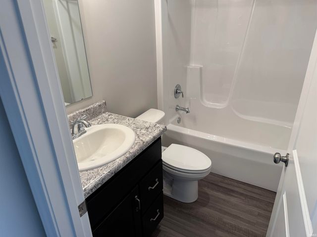 1346 Glenwood Court, Berne, IN 46711