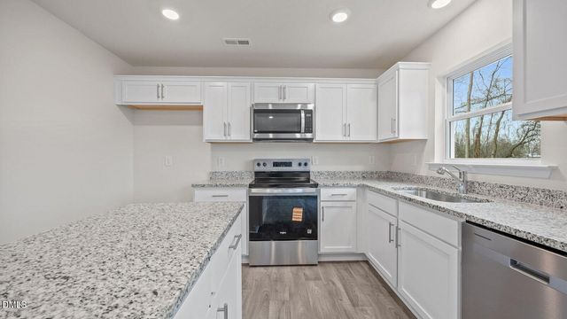 102 Claude Street, La Grange, NC 28551