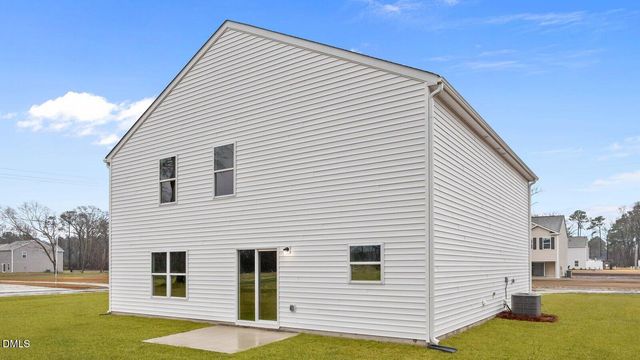 102 Claude Street, La Grange, NC 28551