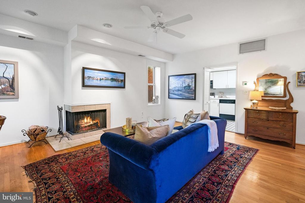 1341 EAST CAPITOL ST SE #302, Washington, DC 20003