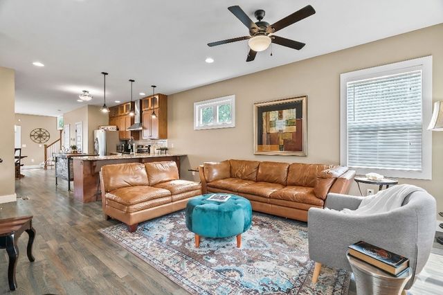 916A Thomas Ave, Nashville, TN 37216