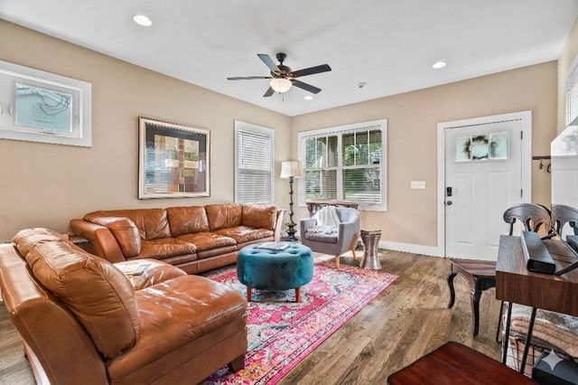 916A Thomas Ave, Nashville, TN 37216