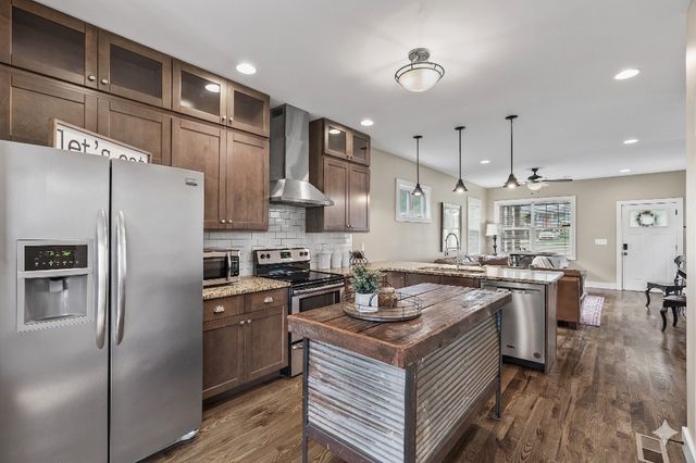 916A Thomas Ave, Nashville, TN 37216
