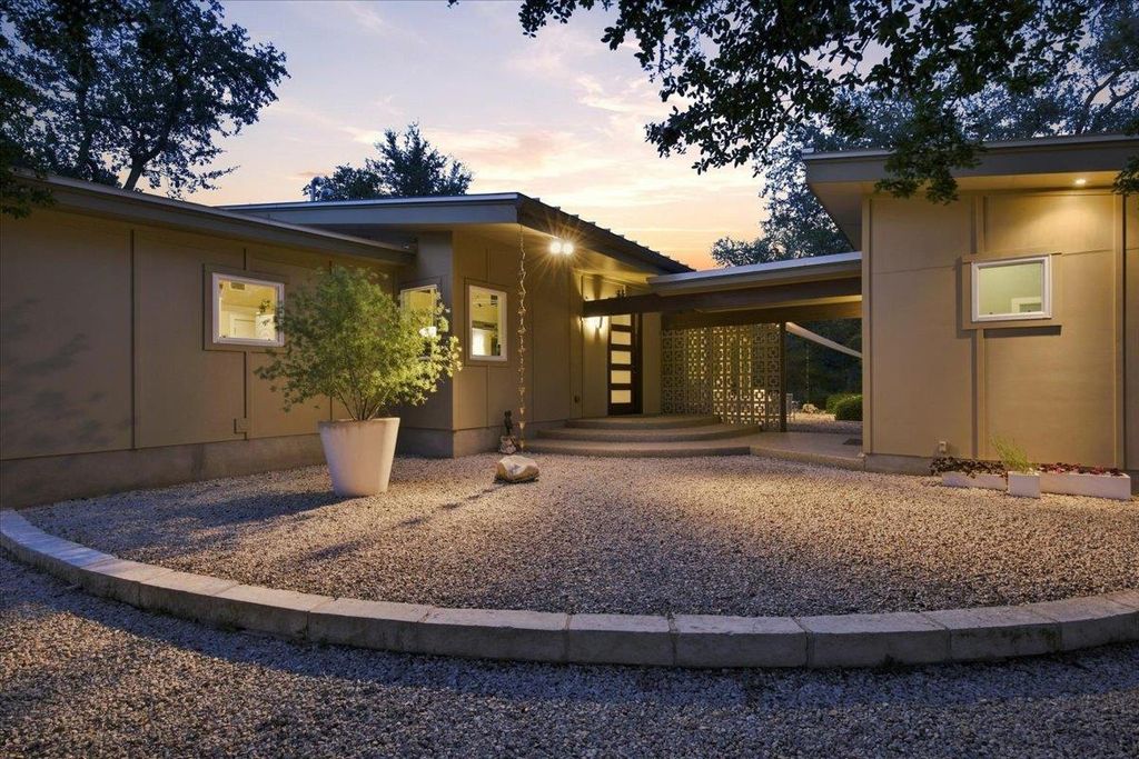 110 Purgatory PASS, San Marcos, TX 78666