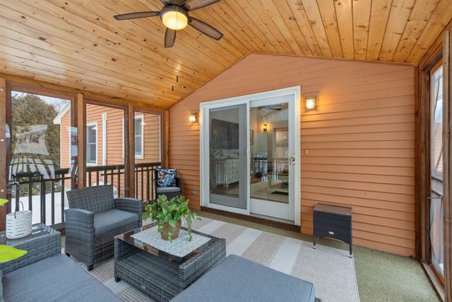 7 Brentwood Avenue, Salem, NH 03079