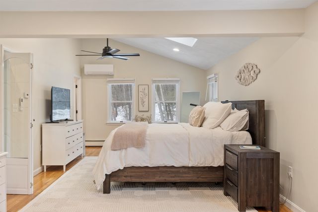 7 Brentwood Avenue, Salem, NH 03079