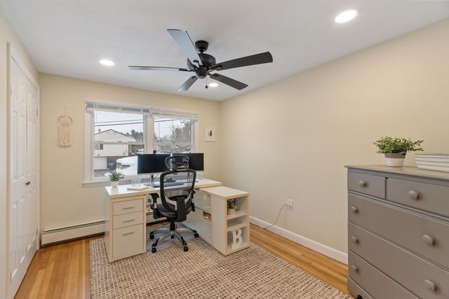 7 Brentwood Avenue, Salem, NH 03079