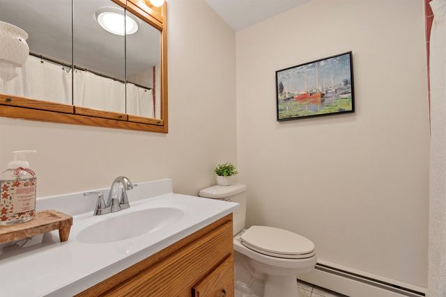 7 Brentwood Avenue, Salem, NH 03079