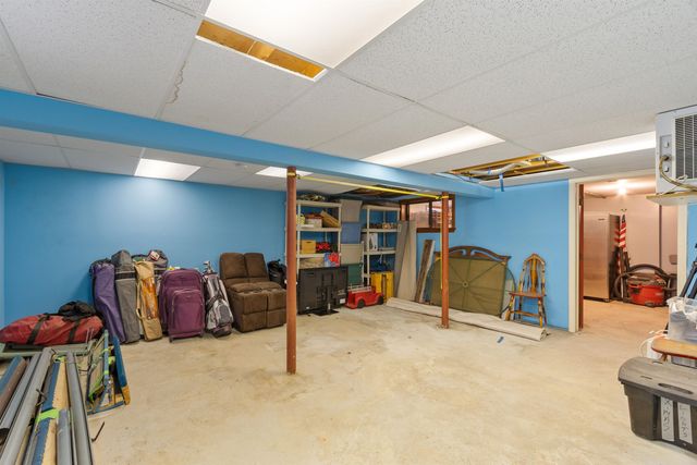 7 Brentwood Avenue, Salem, NH 03079