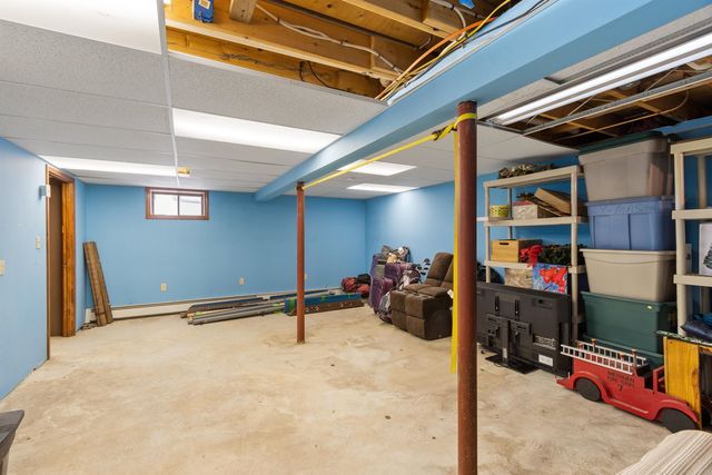 7 Brentwood Avenue, Salem, NH 03079