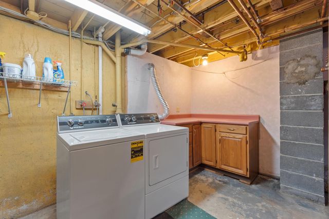 7 Brentwood Avenue, Salem, NH 03079