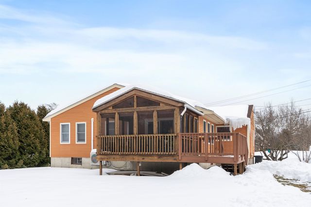 7 Brentwood Avenue, Salem, NH 03079