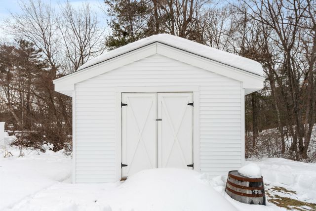 7 Brentwood Avenue, Salem, NH 03079