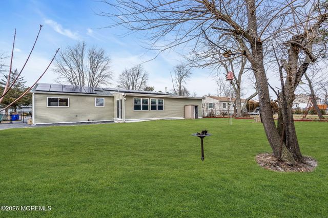 252 Ashwood Drive, Brick, NJ 08723