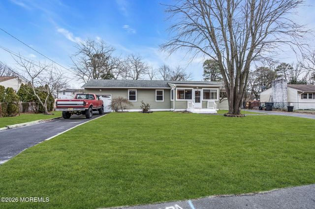 252 Ashwood Drive, Brick, NJ 08723