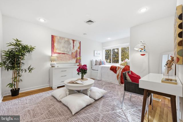 919 LATIMER ST, Philadelphia, PA 19107