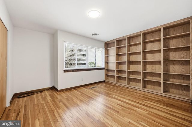 919 LATIMER ST, Philadelphia, PA 19107