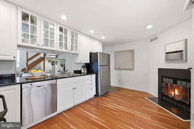 919 LATIMER ST, Philadelphia, PA 19107